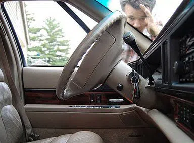 Universal Locksmith Store Manchaca, TX 512-598-0821 Universal Locksmith Store Manchaca, TX 512-598-0821 - 20-Car-Lockout